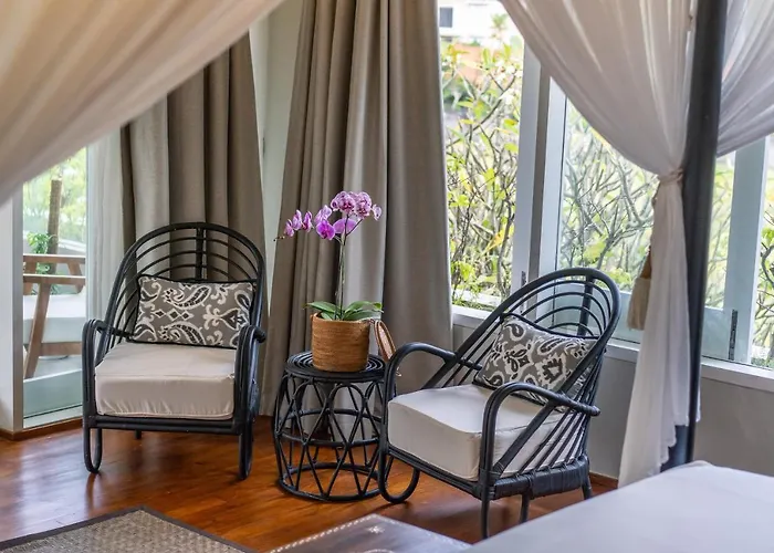 Sunsara 4 - Enchanting 4br In A Great Location * Canggu