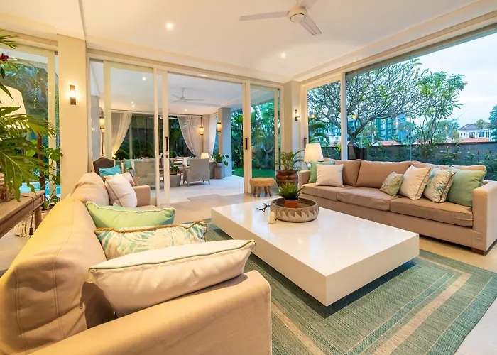 Villa Sunsara 4 - Enchanting 4br In A Great Location Canggu