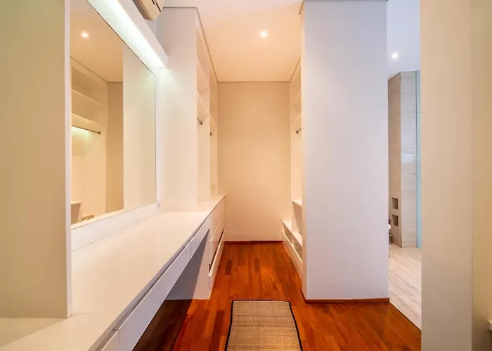 Sunsara 4 - Enchanting 4br In A Great Location * Canggu