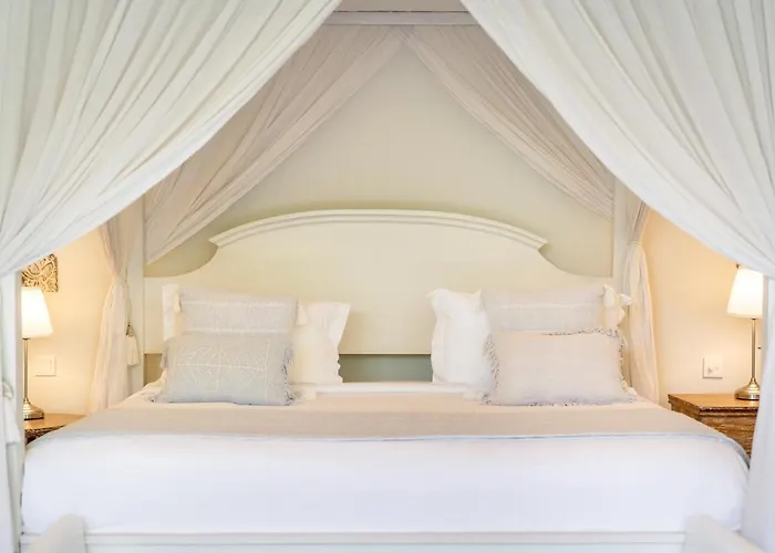 Villa Sunsara 4 - Enchanting 4br In A Great Location Canggu